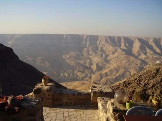 Trajan Guest House Al-Mughayer ภายนอก รูปภาพ